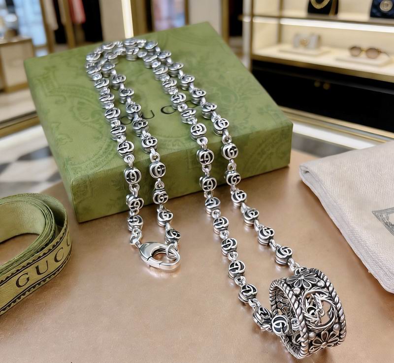 Gucci Necklace  02yxs12